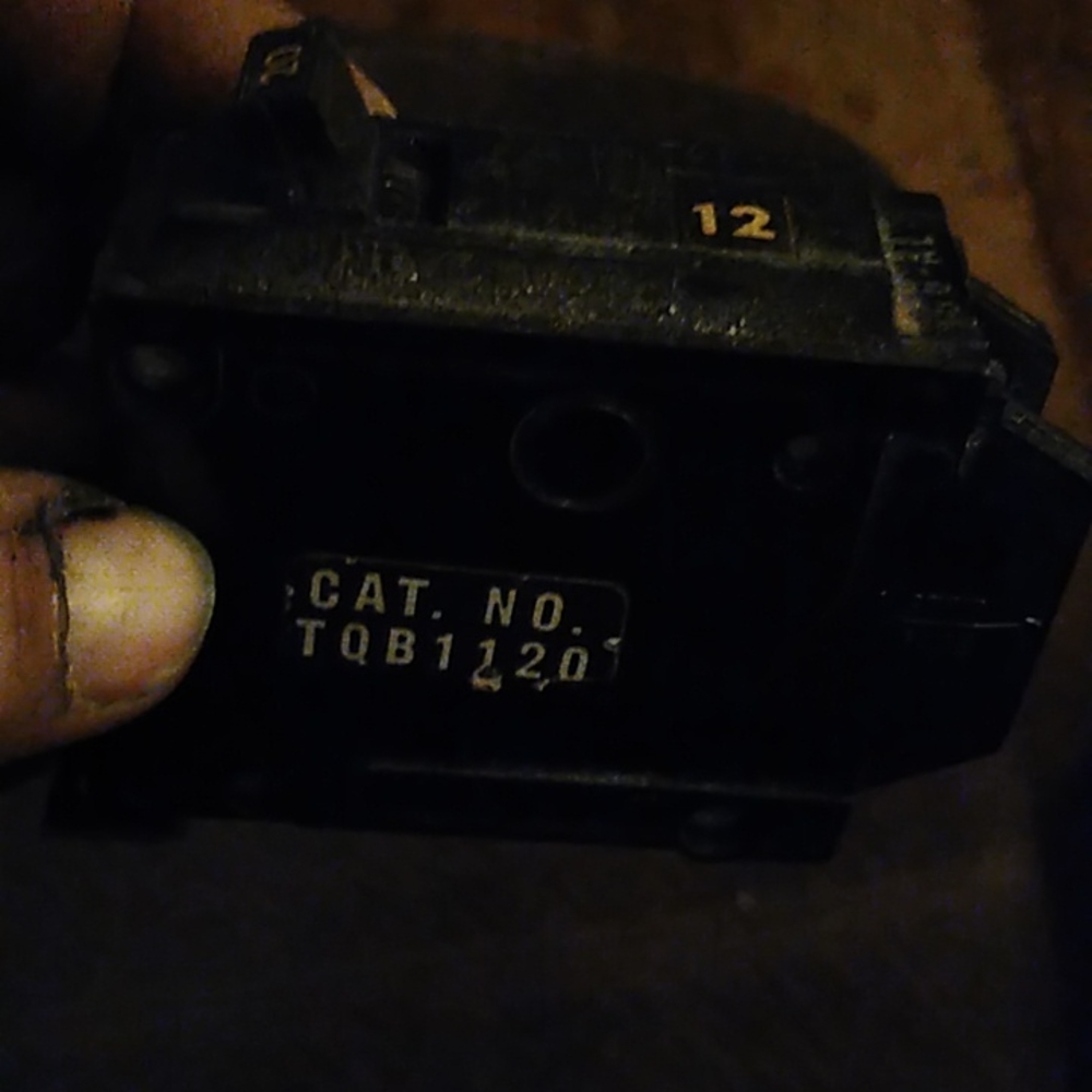 GE THQB1120 Bolt-On Mount Type THQB Miniature Circuit Breaker 1-Pole 20 Amp 120/